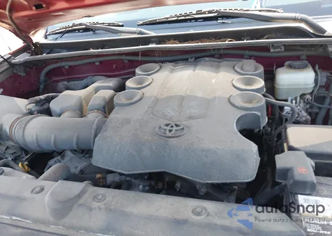 2010 Toyota 4Runner Sr5 V6 z USA, uszkodzony, nr VIN JTEBU5JR2A5007538